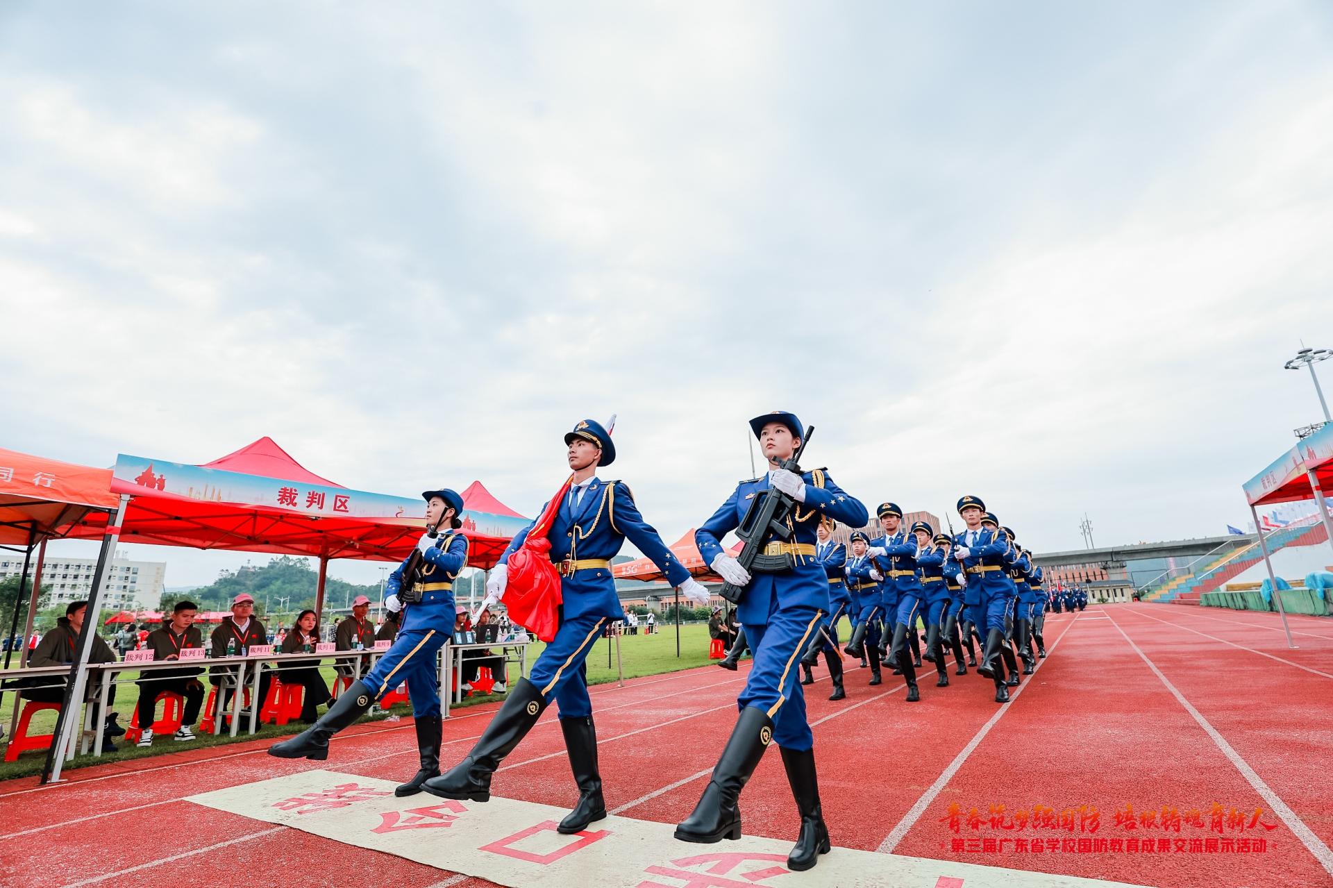 我校国旗护卫队在广东省学校国防教育成果交流展示活动中荣获二等奖