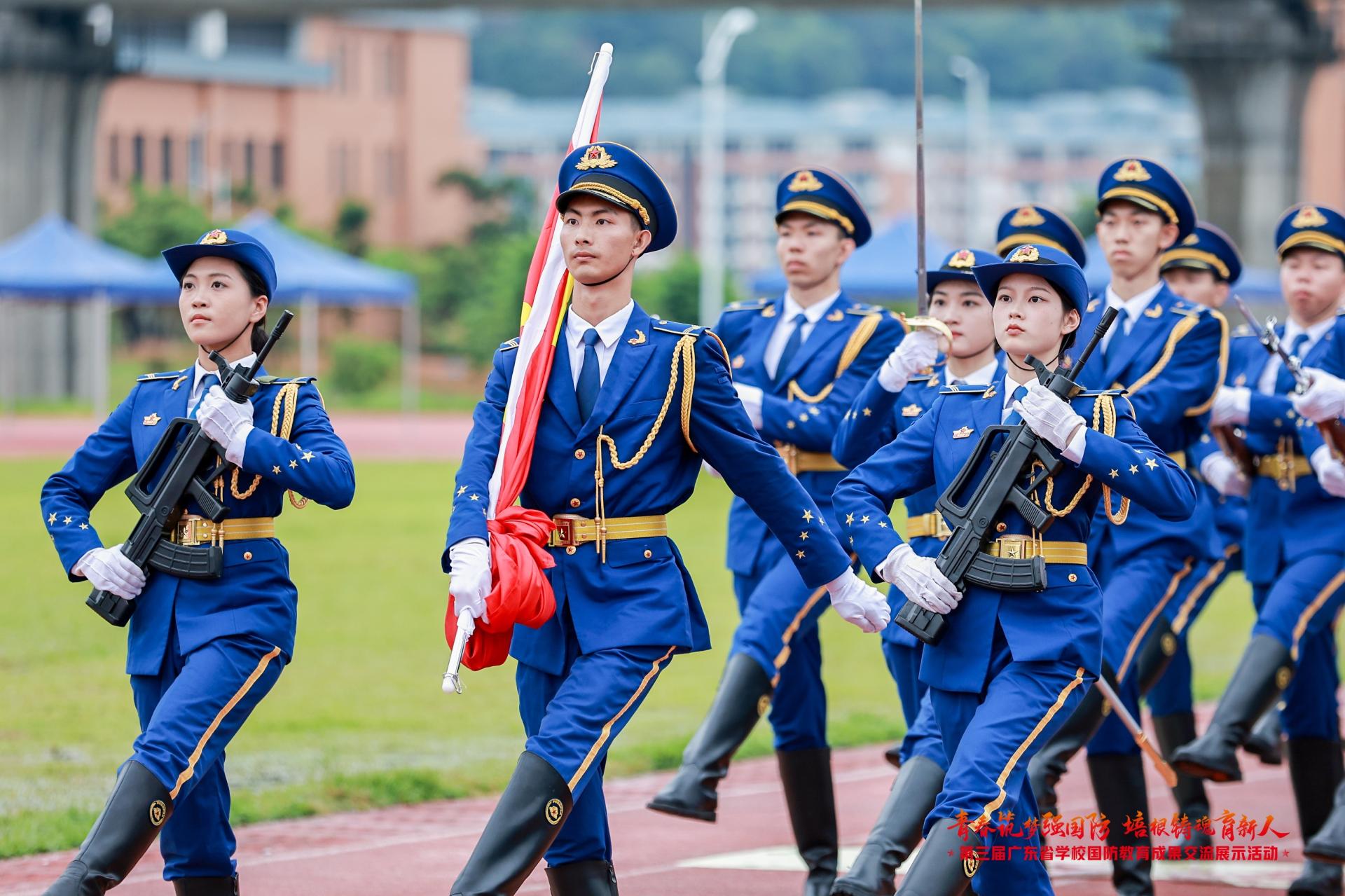 我校国旗护卫队在广东省学校国防教育成果交流展示活动中荣获二等奖