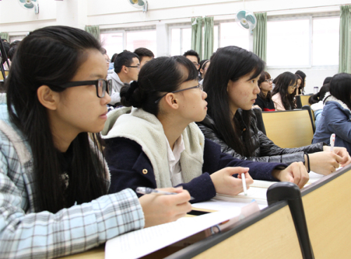 让社会主义核心价值观成为大学生的基本遵循—校党委书记庾建设为